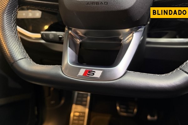 AUDI Q3 2.0 40 TFSI GASOLINA PERFORMANCE BLACK QUATTRO TIPTRONIC 2024/2024